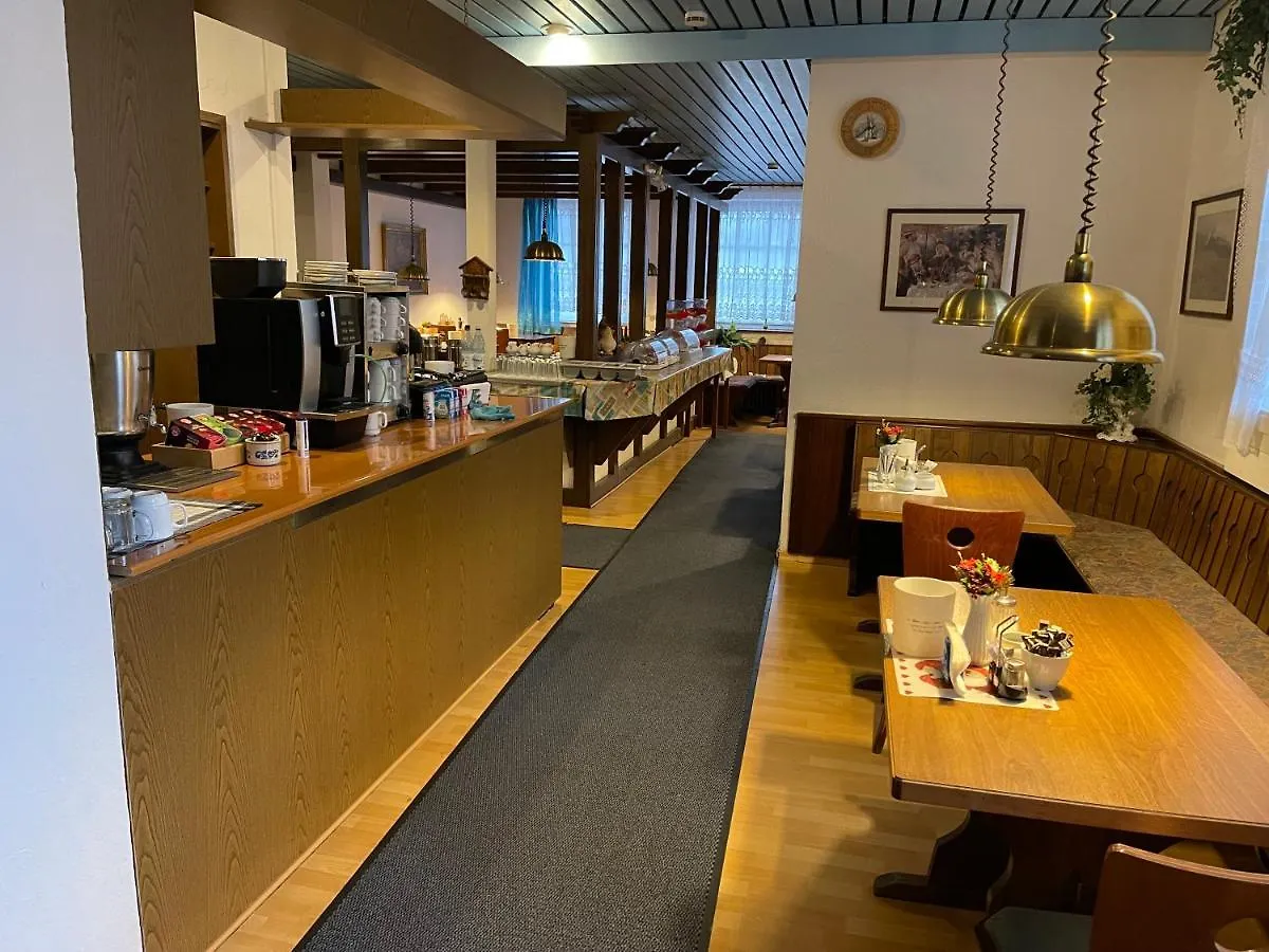Hotel Zum Klueverbaum Brema 2*,