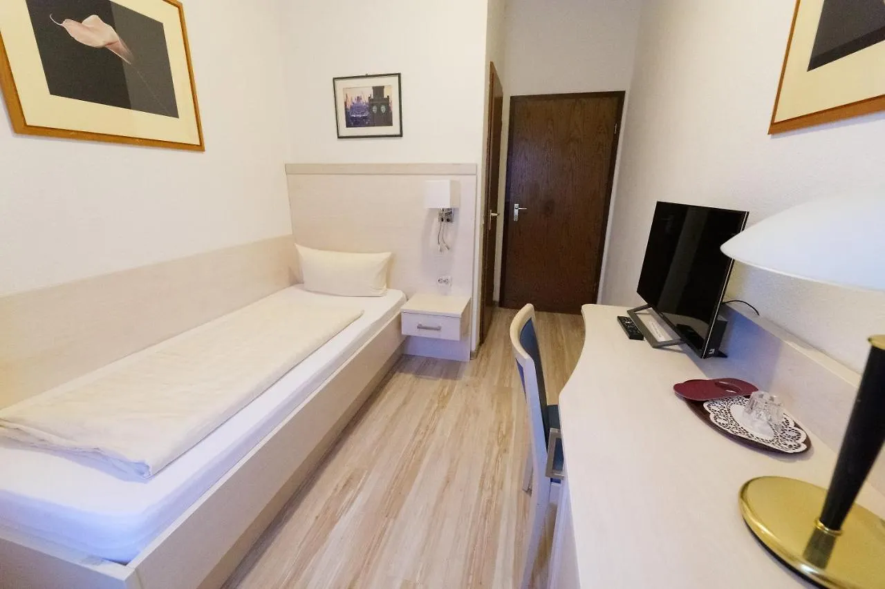 Hotel Zum Klueverbaum Bremen