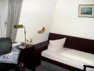 Hotel Zum Klueverbaum Bremen Germany